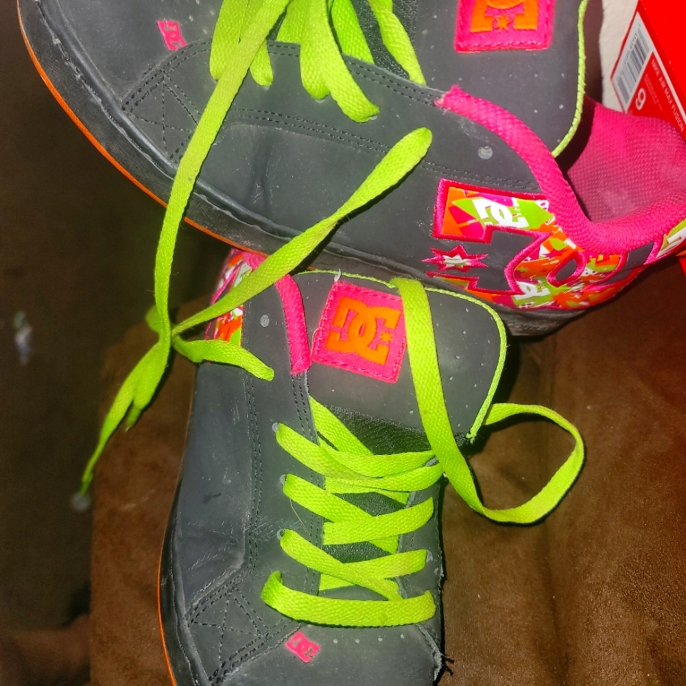 DC shoes
